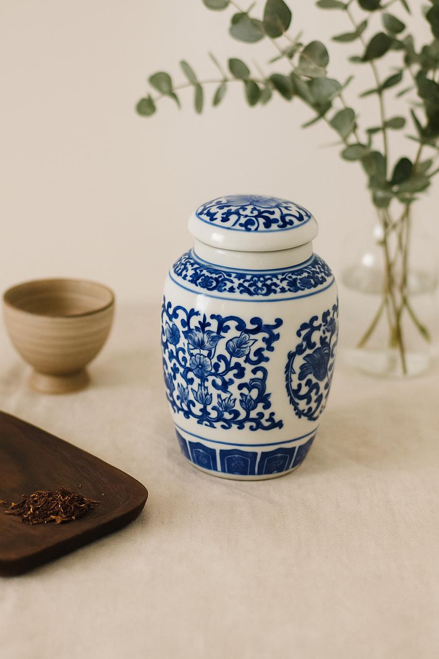 Handcrafted Porcelain Airtiight Classic Blue and White Canister-500 ML