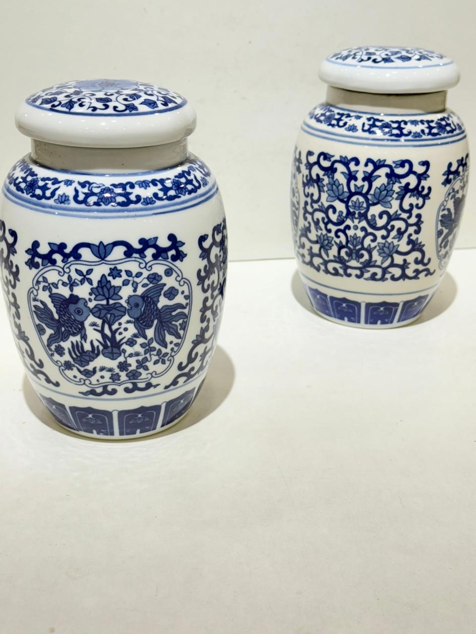 Handcrafted Porcelain Airtiight Classic Blue and White Canister-500 ML
