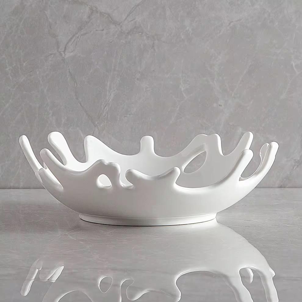 Ocean Drift Coral-Edge Porcelain Serving Bowl