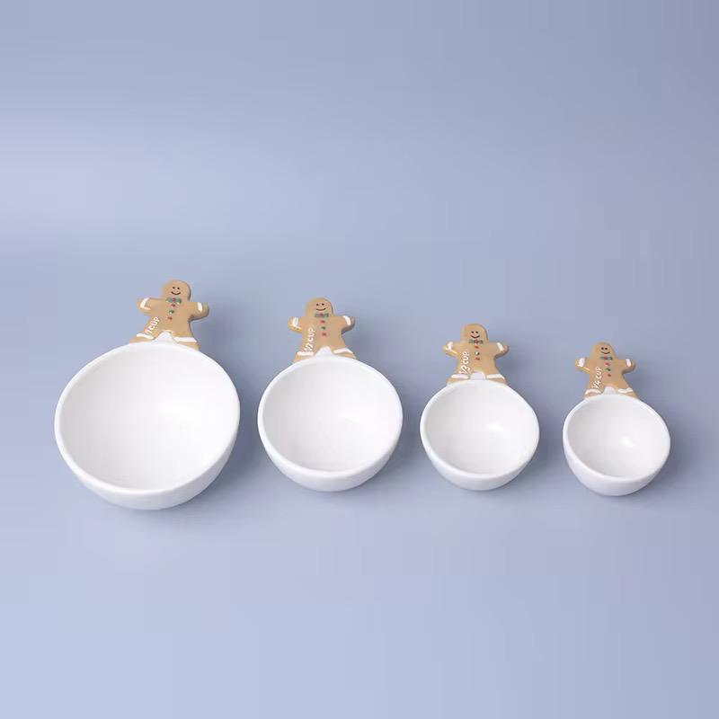 Baking Buddy -Gingerbread Measuring Bowls