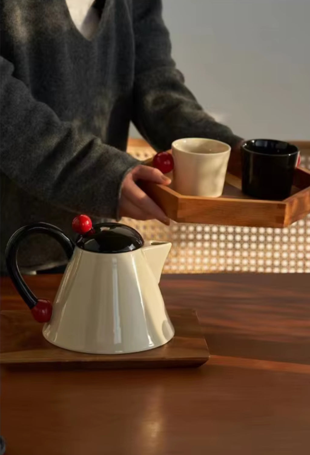 The Classic Beige & Noir Tea Gift Set